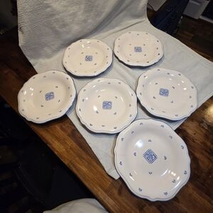 Pfaltzgraff Cream and Blue Dinner Plate Set